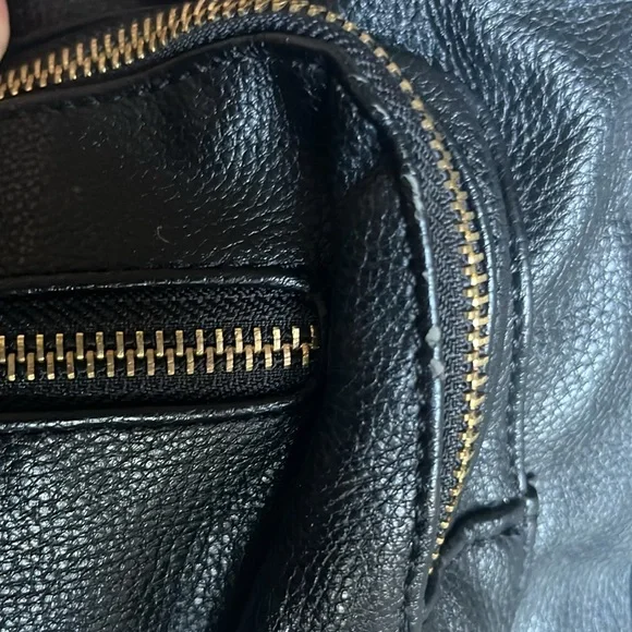 🔥Faux Leather Backpack - Picture 4 of 5